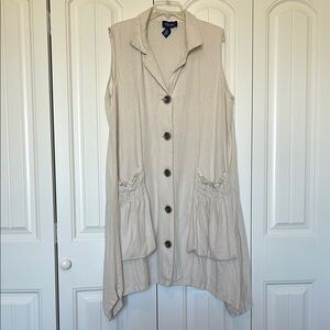 Jones New York Cream Sleeveless fun dress